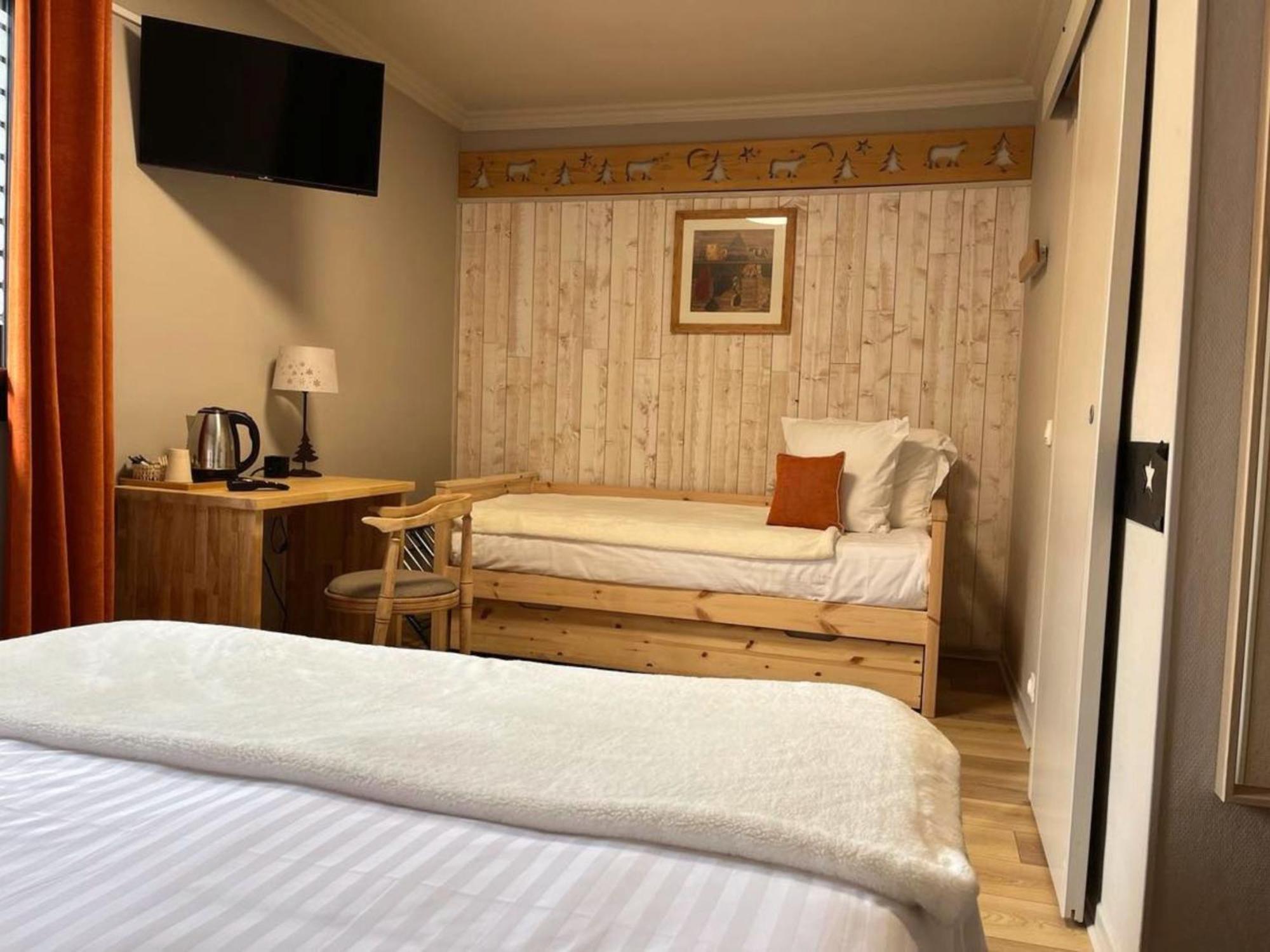 Hotel La Rencluse Saint-Mamet エクステリア 写真