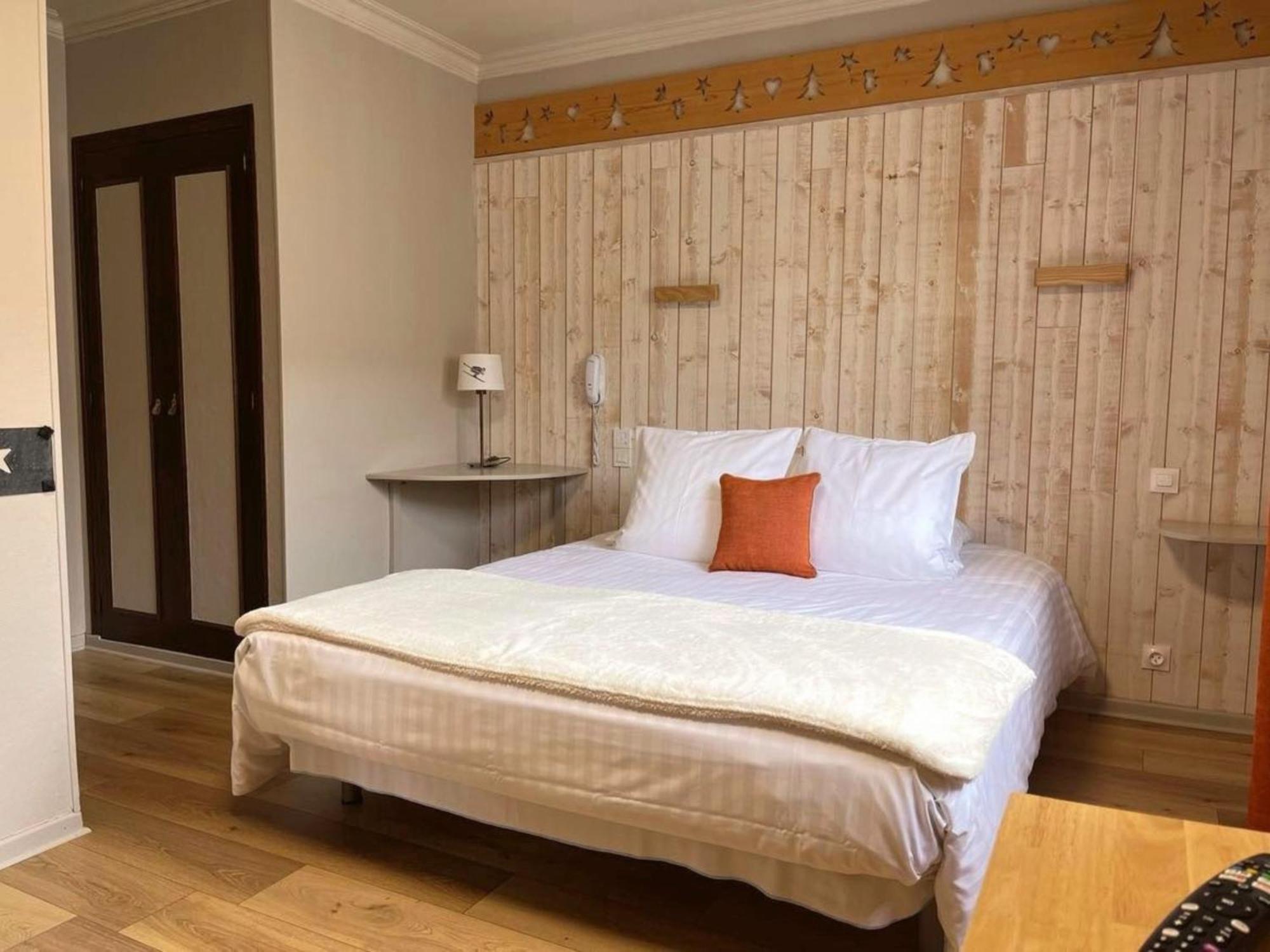 Hotel La Rencluse Saint-Mamet エクステリア 写真