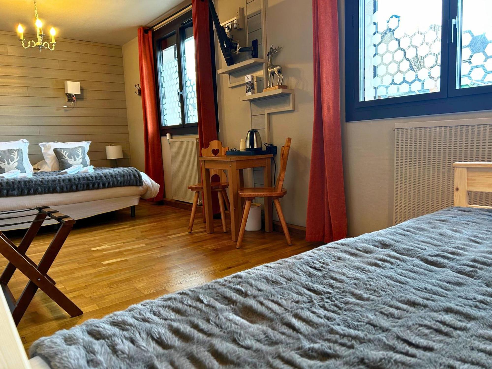 Hotel La Rencluse Saint-Mamet エクステリア 写真