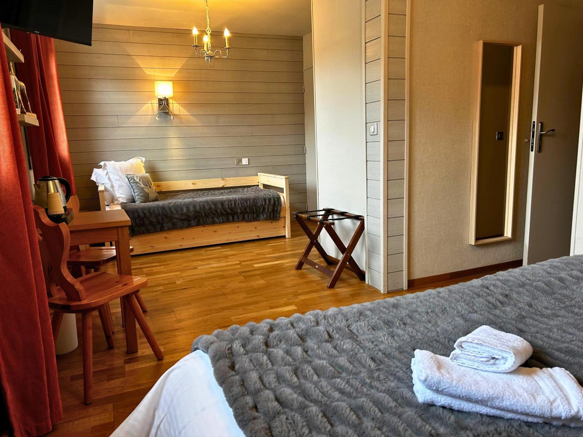 Hotel La Rencluse Saint-Mamet エクステリア 写真