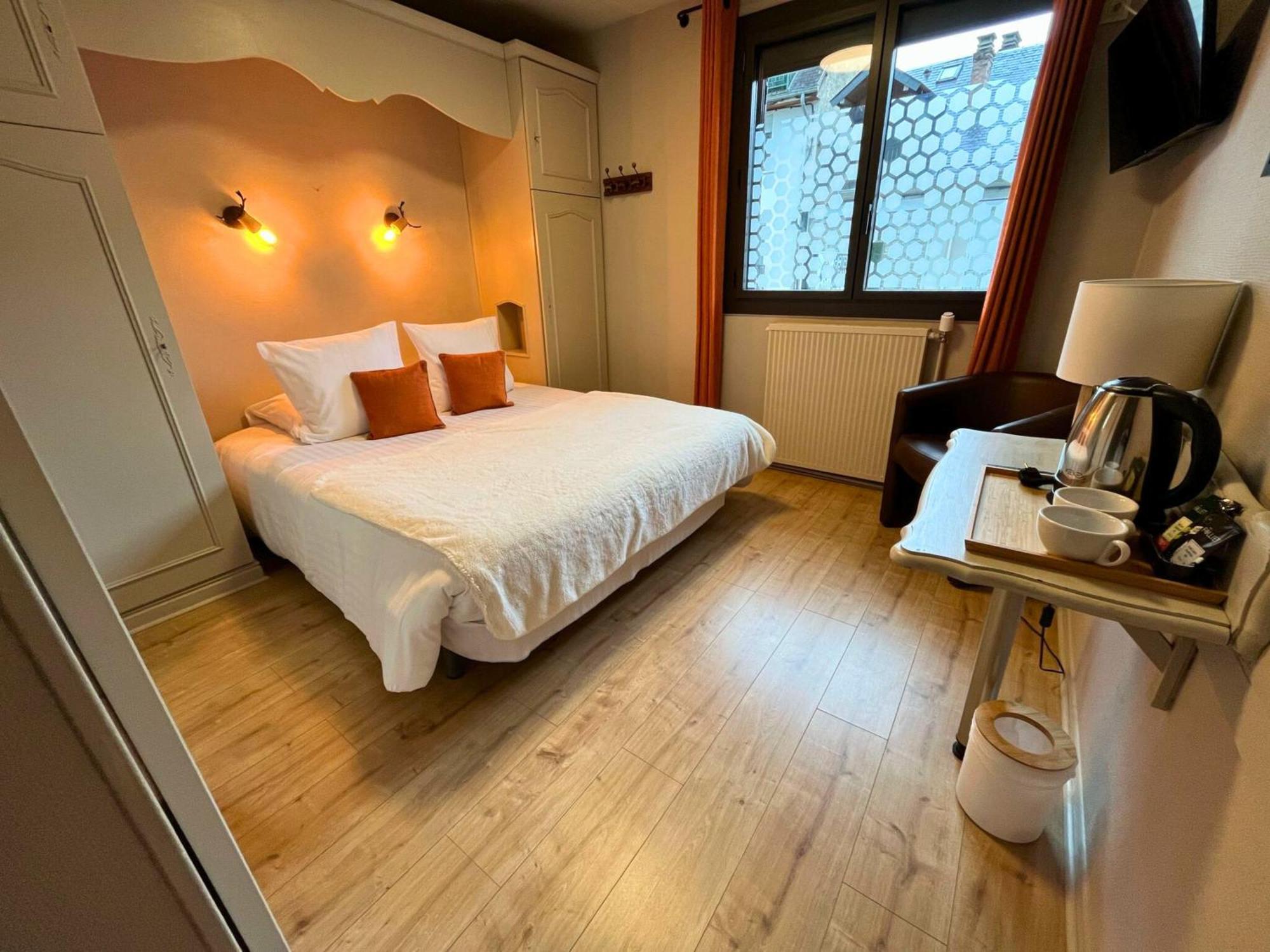 Hotel La Rencluse Saint-Mamet エクステリア 写真
