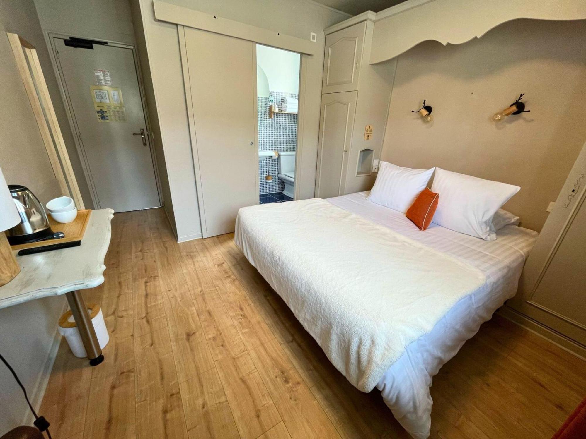 Hotel La Rencluse Saint-Mamet エクステリア 写真